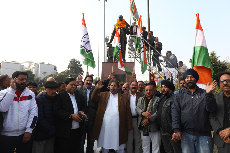 Cong Organizes Ambedkar Samman March, Calls for HM’s Resignation