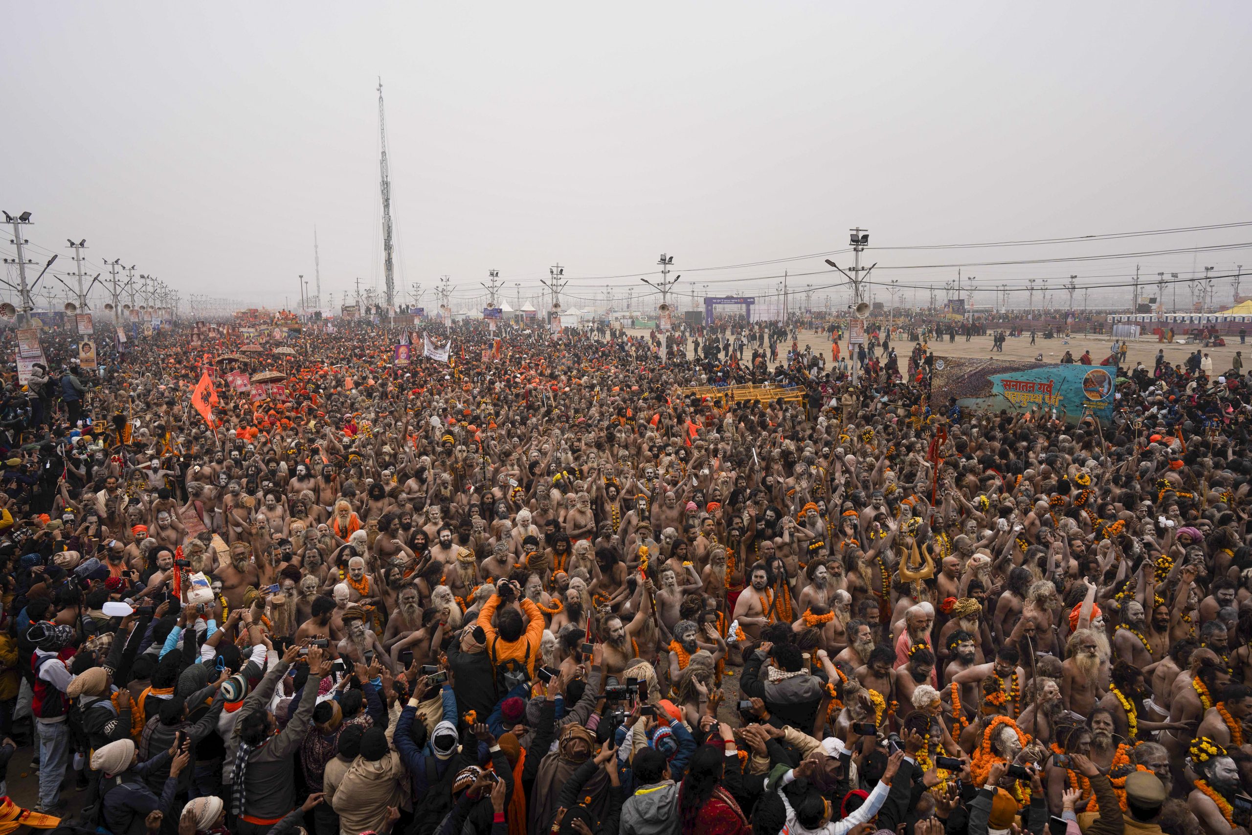 Maha Kumbh: Devotees Endure Frigid Temperatures for Sacred Dip at Sangam